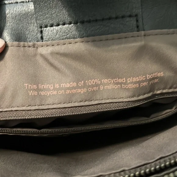 Matt & Nat Vegan Leather Black Tote - Picture 4 of 7